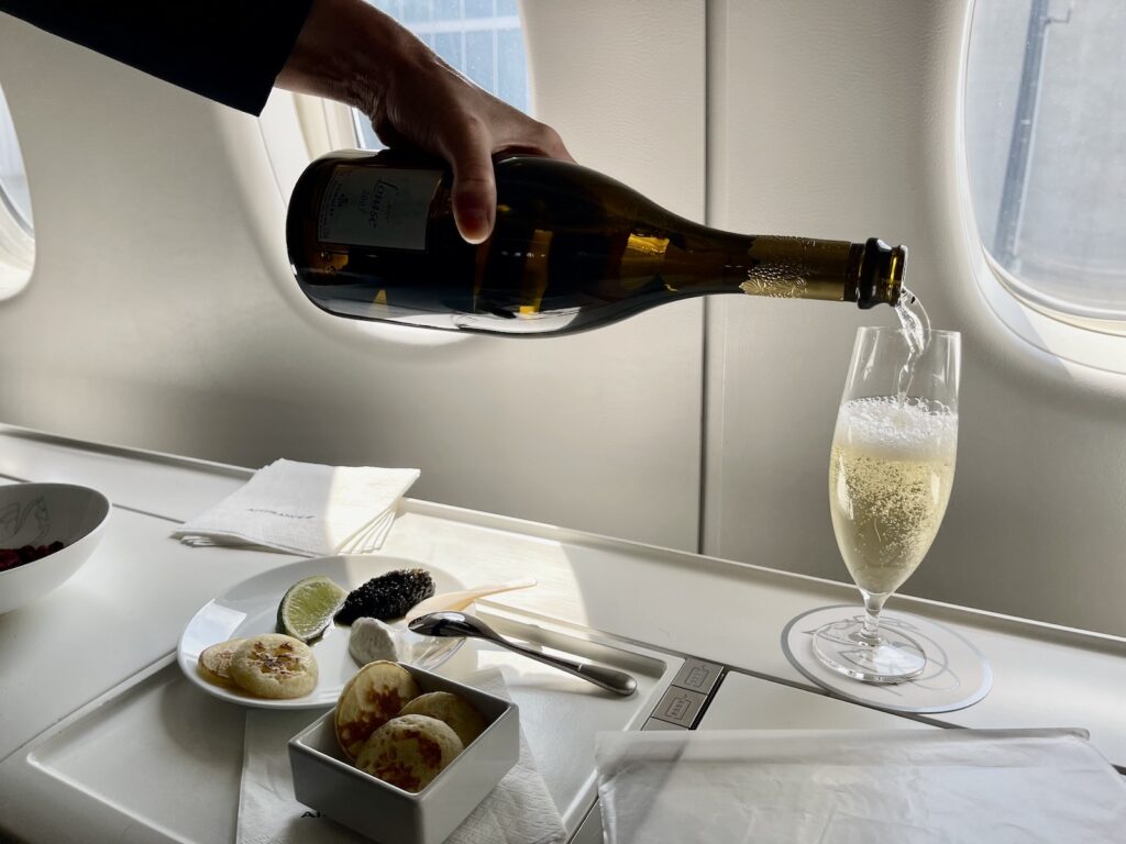 I flew alone in first class with Air France: don't wake me up, I want to keep dreaming
