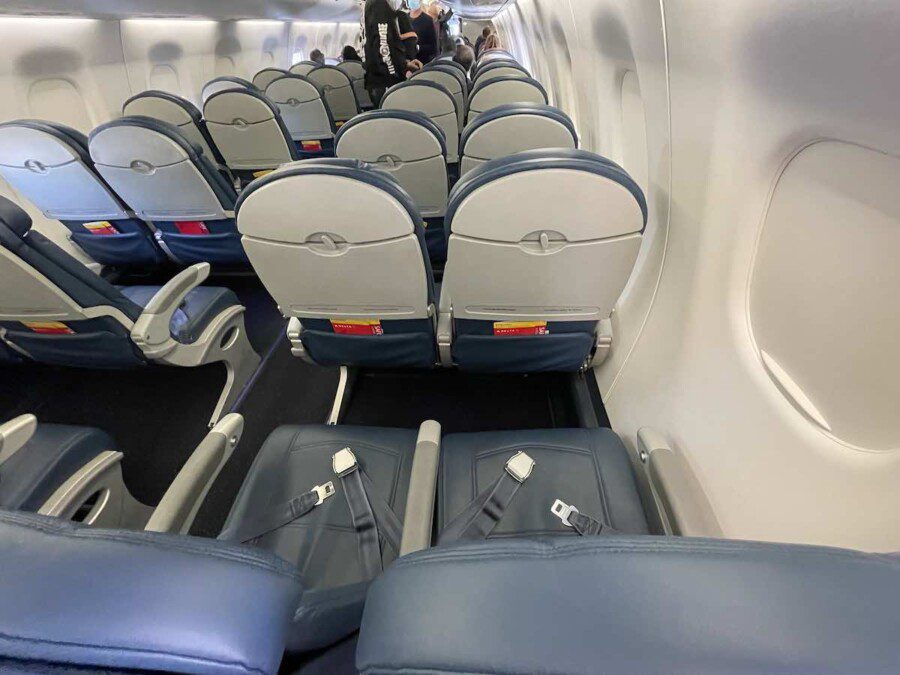 Delta eco LAS LAX