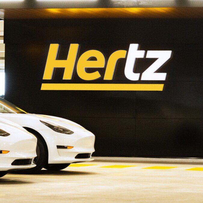 Hertz sues customers for theft and settles: an incredible story