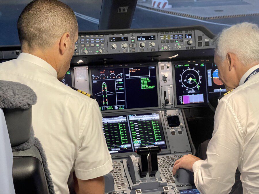 Airline pilots: acts of kindness made on board