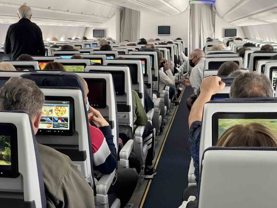 From Buenos Aires to Rome aboard ITA Airways' A350 in economy light