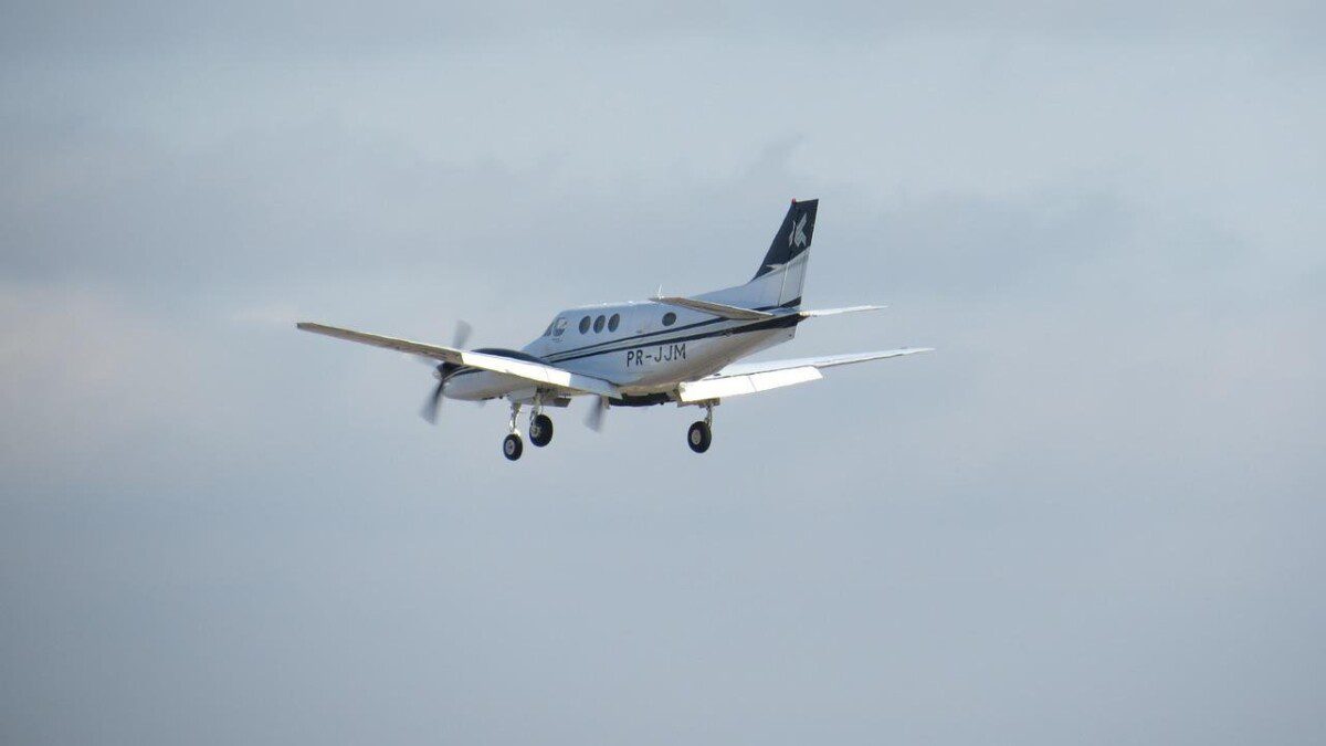 I have no idea how to fly the plane!