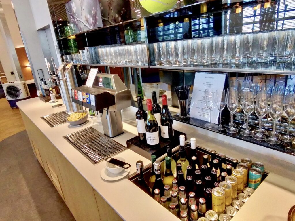 E2064BF9-D591-4543-94CC-563A9999658E