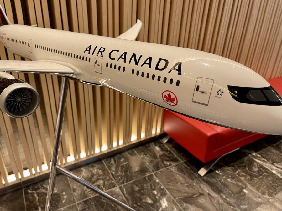 Vancouver Airport, here's what Air Canada's lounge offers