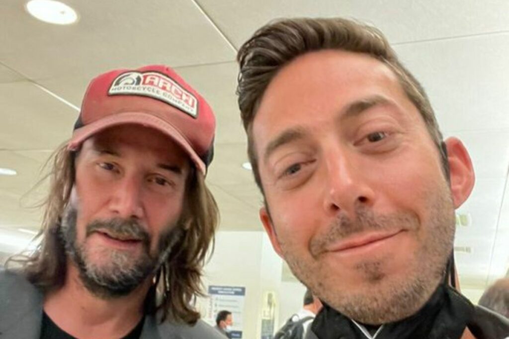 Keanu Reeves airport New York