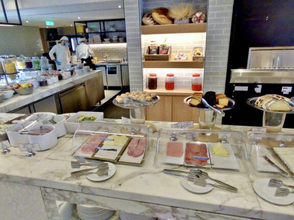 82423296-5AD2-4737-A550-6067838A6172 2