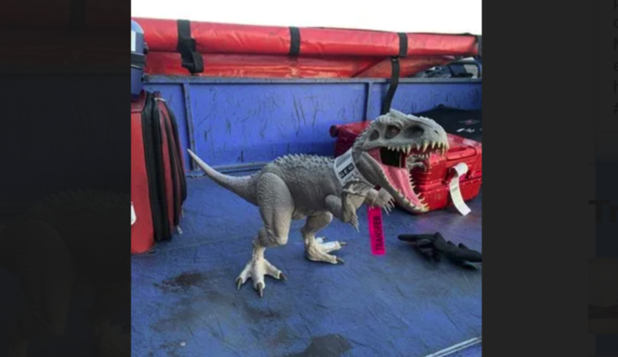 Southwest at Check-in embarks a... T-Rex!