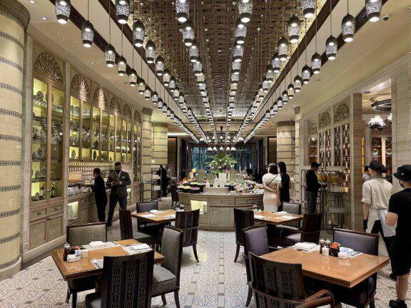 mandarin oriental restaurant kuala lumpur