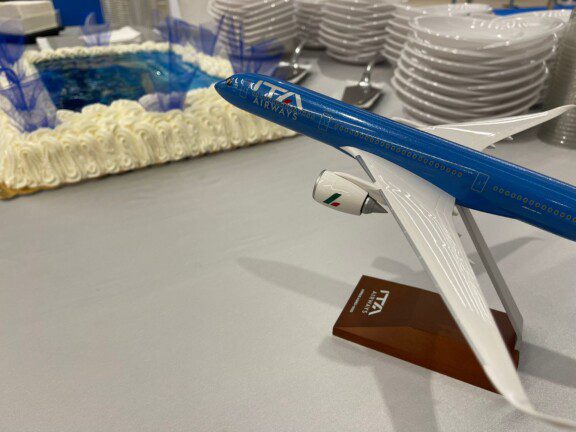 torta-inaugurale-tokyo2