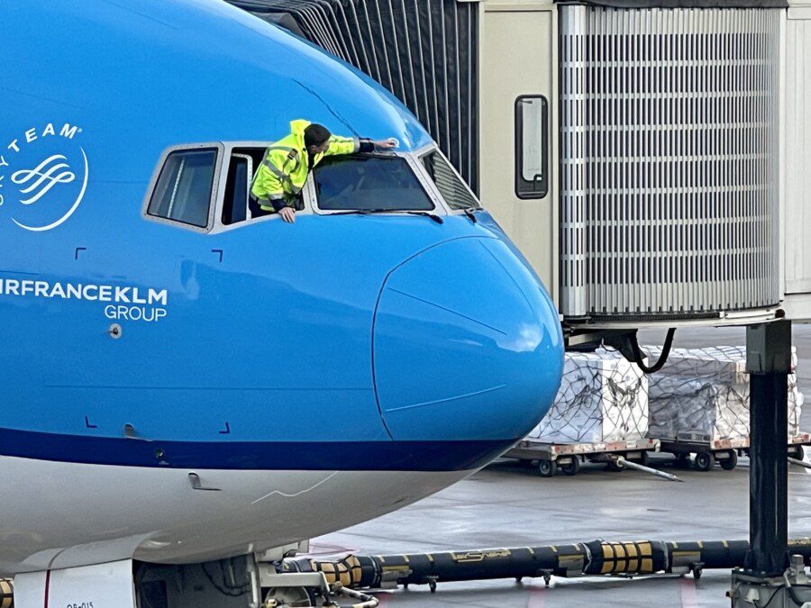 Here are the monthly Flying Blue offers. In business to Canada at only 37,500 points