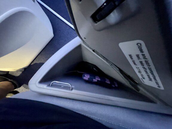 fiinair_business_a350_1378