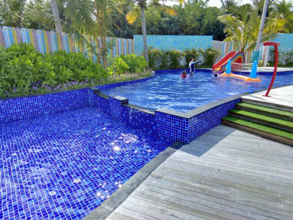 F6881A7B-7CEC-42EC-AD15-C37A08B910D3