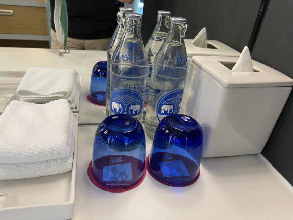 aloft_bangkok_hotel_economic8792