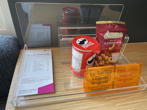 aloft_bangkok_hotel_economic8799