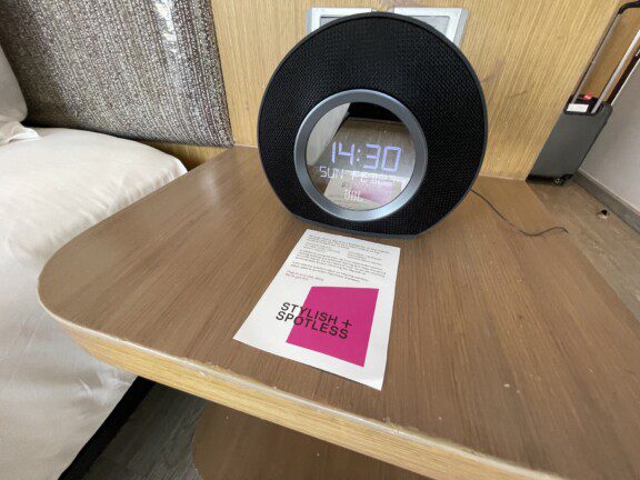 aloft_bangkok_hotel_economic8803