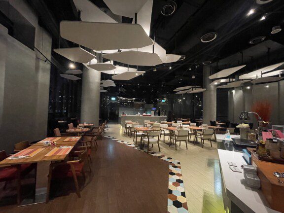 aloft_bangkok_hotel_economic8885
