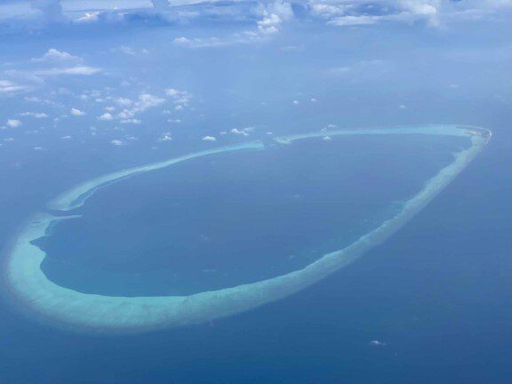 austrian_business_class_777_throne3882