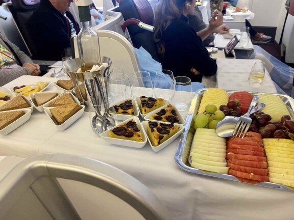 austrian_business_class_777_throne3904