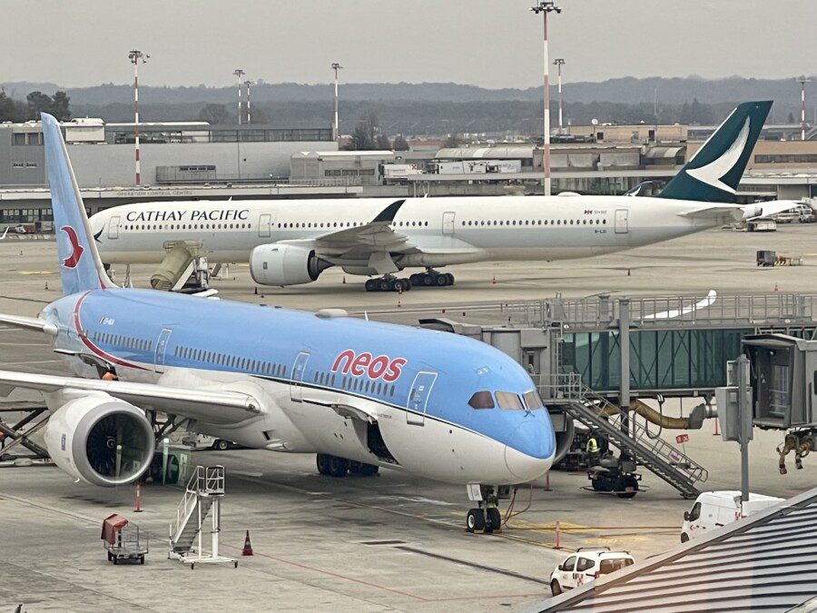 Cathay Pacific removes requirement for onboard masks to passengers and crew