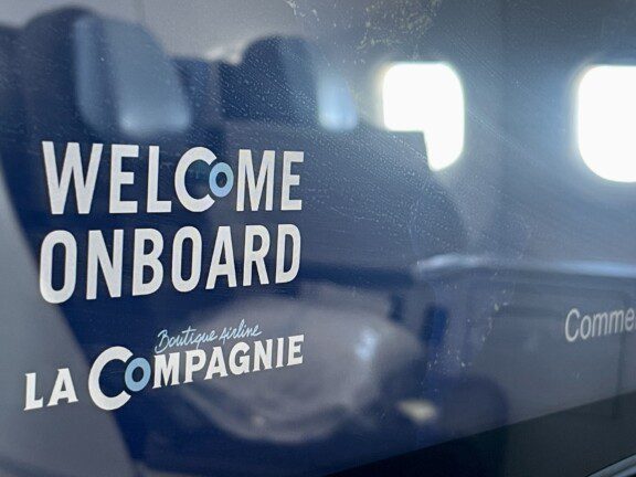 fly_the_business_class_a3214477