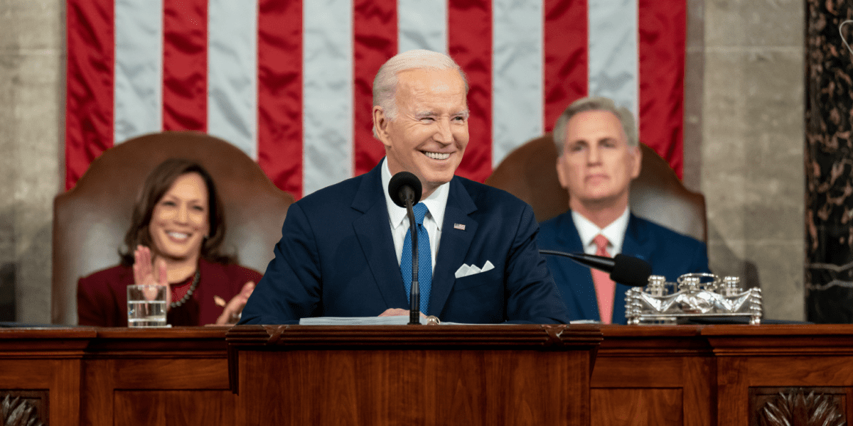 Biden sta per fare un enorme regalo a tutti i viaggiatori, diciamo basta alle “junk fee”