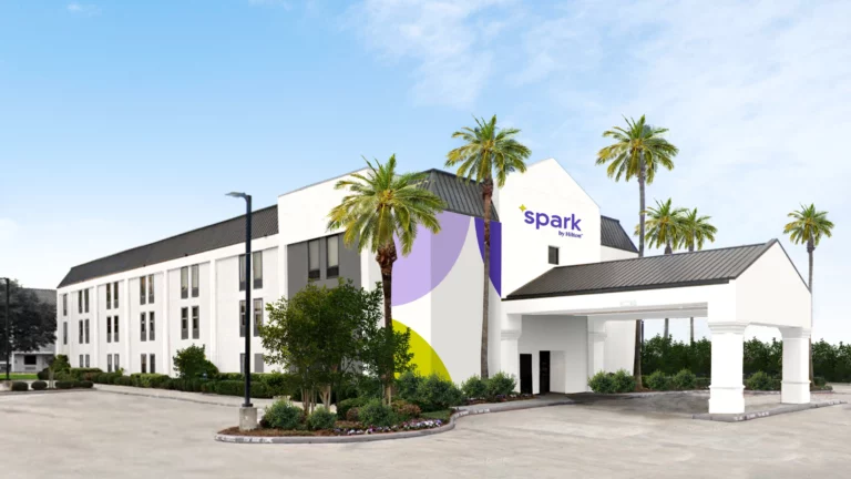 Spark-by-Hilton-Exterior