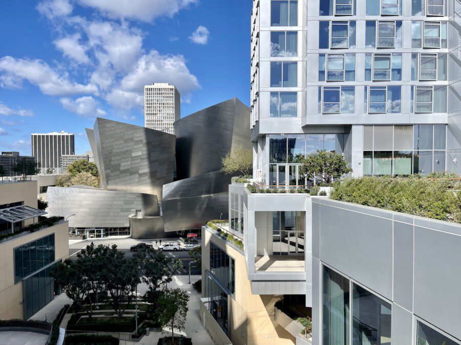 Conrad Los Angeles, un diamante (grezzo) in mezzo ad una città sull’orlo del baratro