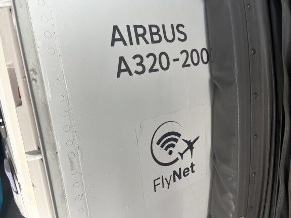 economy_austrian_777_3301