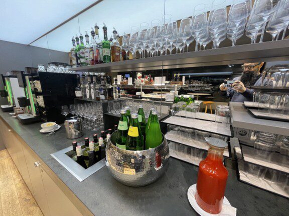 economy_austrian_777_3319