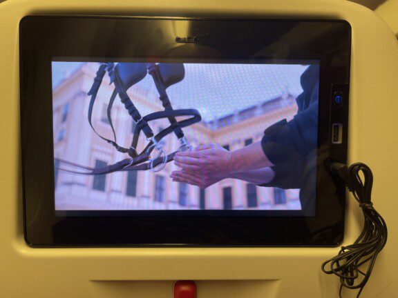 economy_austrian_777_3346