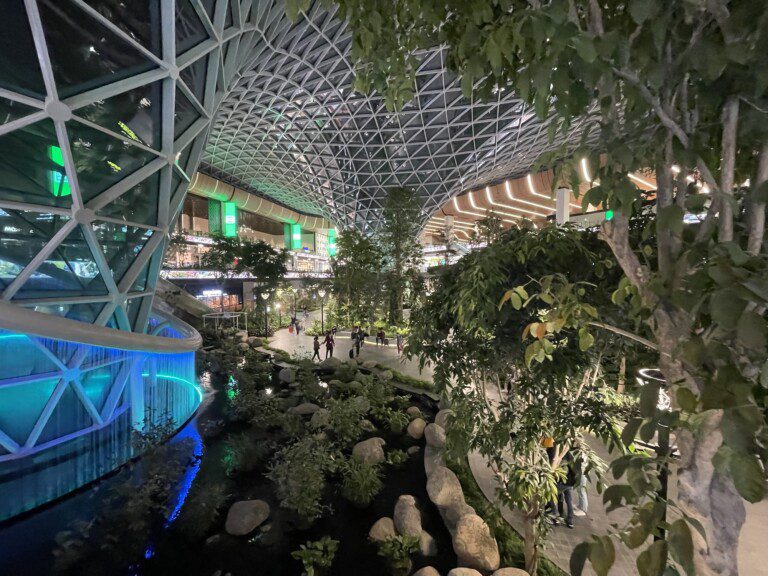 airport_doha_orchard6959