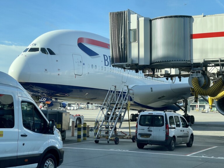 The A380 is disappearing, long live the A380. My trip report from London to Dallas with British Airways (video)