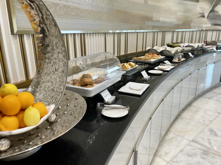 oman_air_lounge_muscat7839