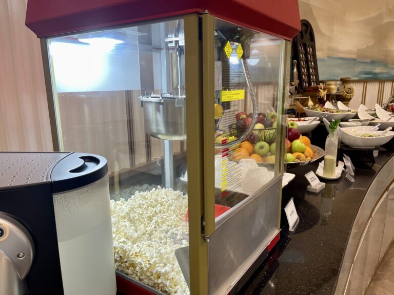 oman_air_lounge_muscat7851