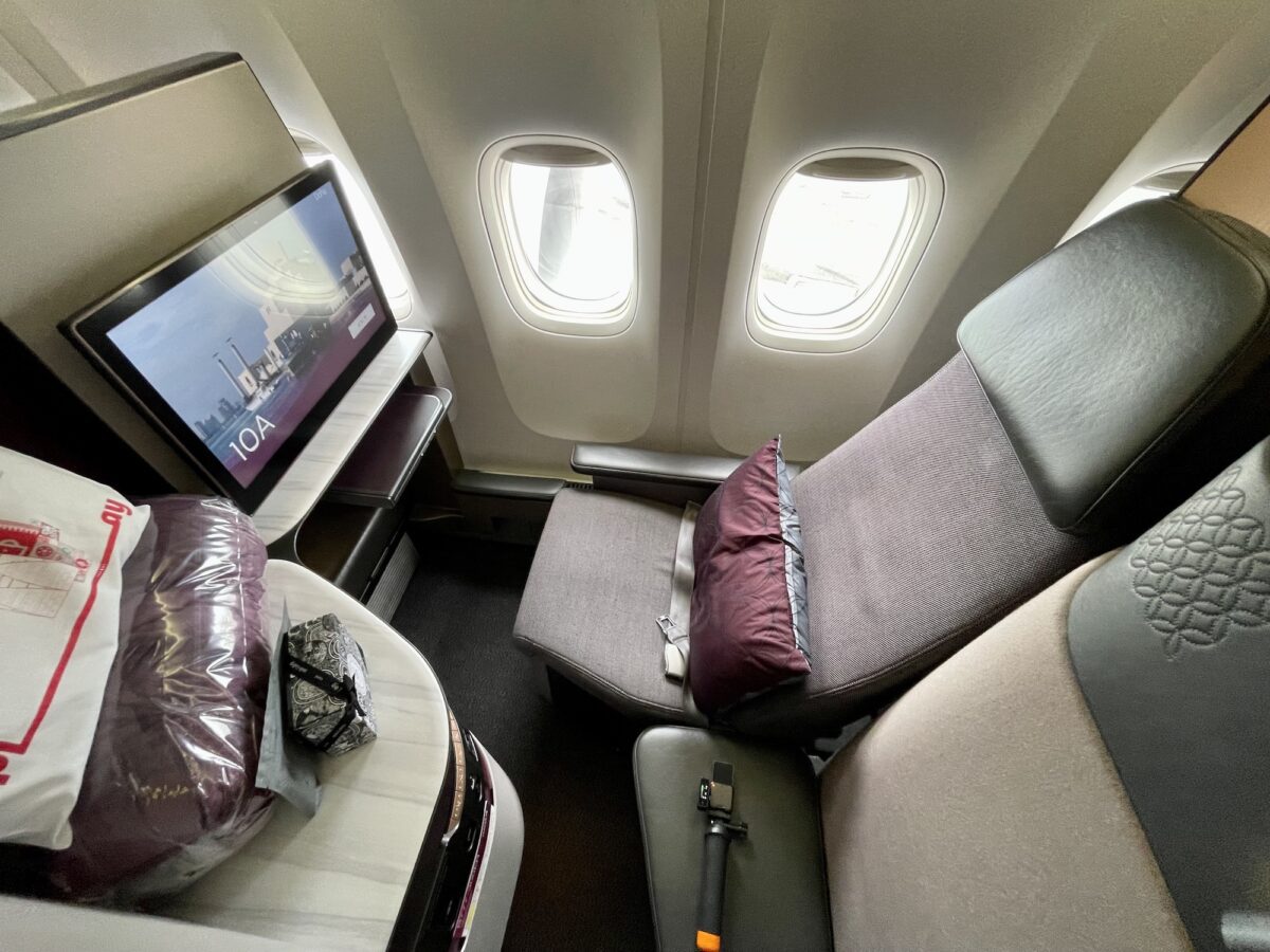 Qatar: CDG/DOH