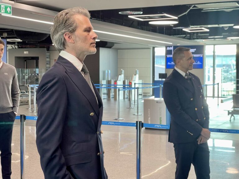 uniforms_ita_airways_galaeo8542 2