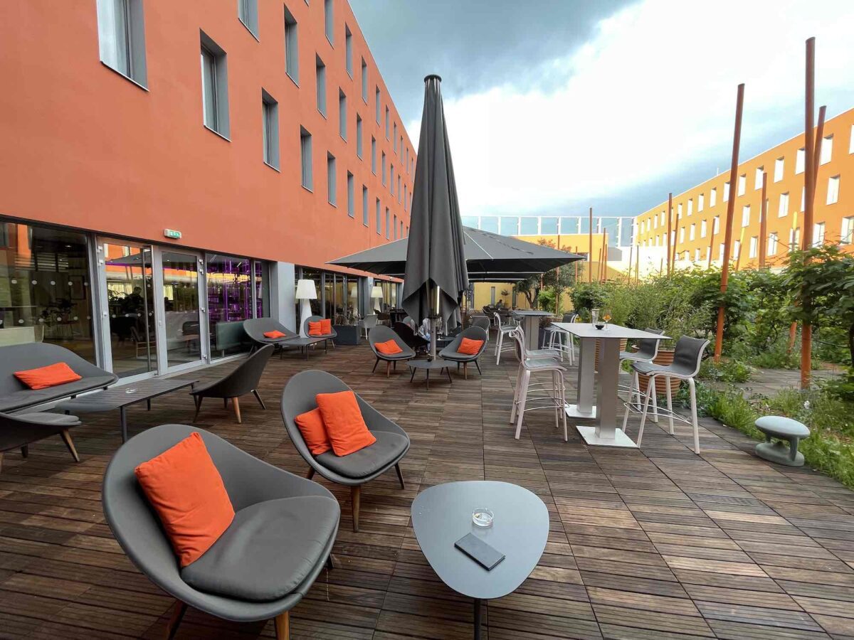 Radisson Blu Toulouse review, never seen a KM0 vegetable garden in a hotel near an airport