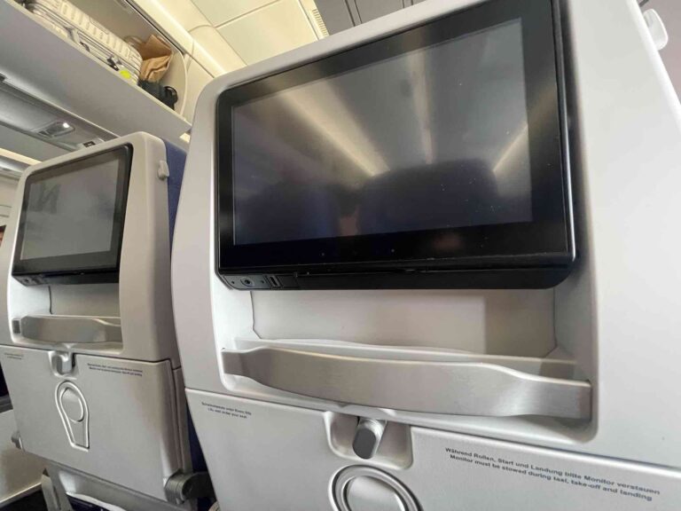 lufthansa_economy_a350_tokyo0213