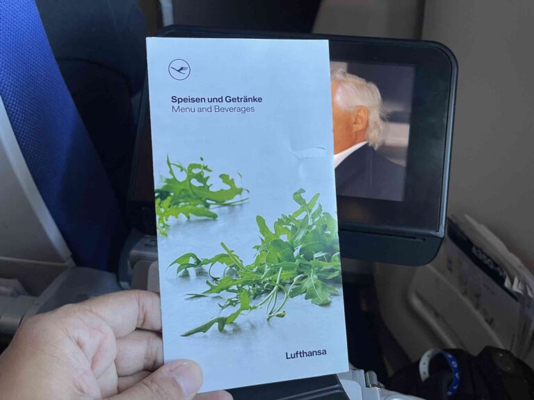 lufthansa_economy_a350_tokyo0244