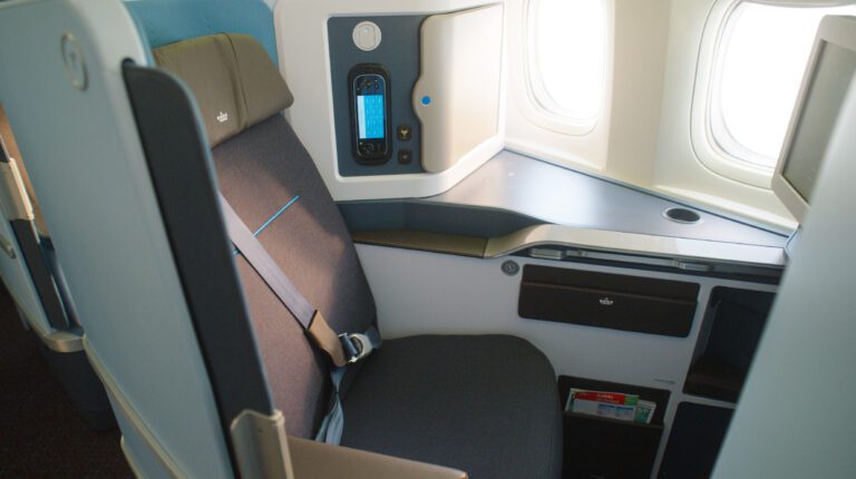 KLM's first 777 with new business class seats has entered service. With doors more privacy and comfort