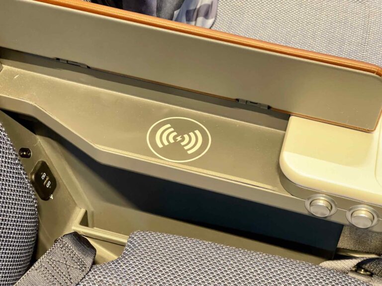 allegris-new-business-first-lufthansa2620