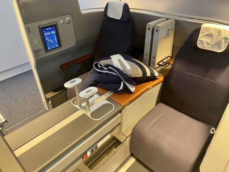 allegris-new-business-first-lufthansa2622