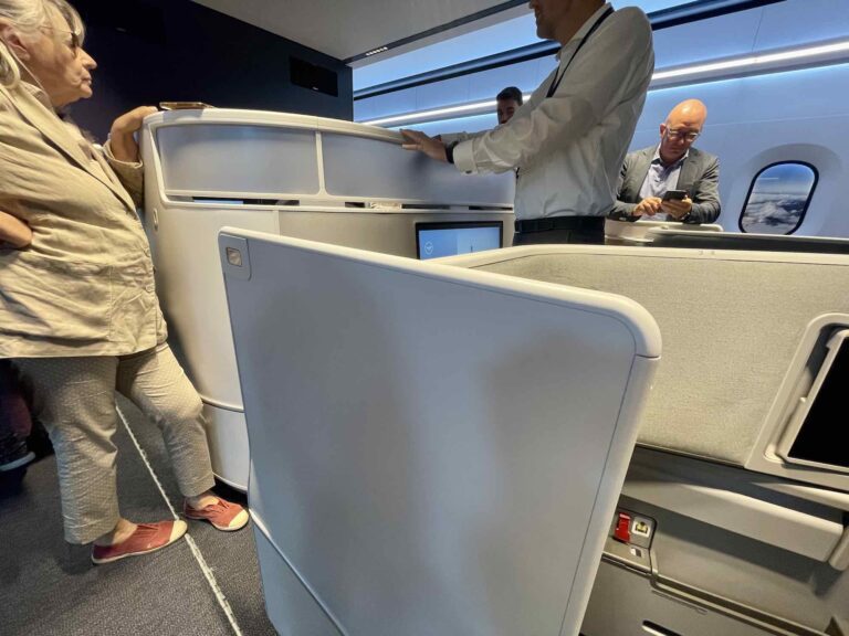 allegris-new-business-first-lufthansa2643