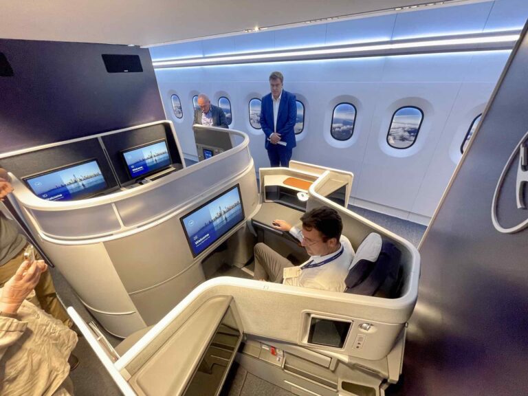 allegris-new-business-first-lufthansa2659