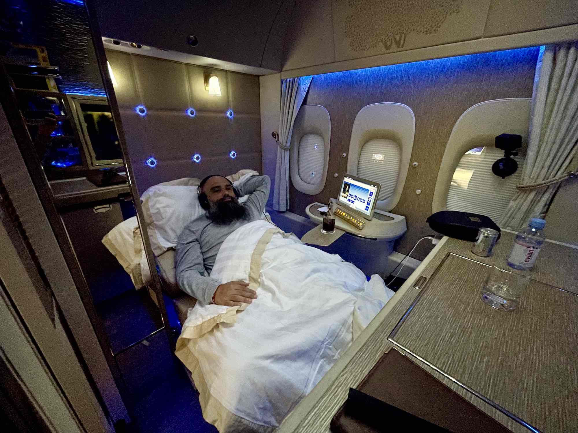 I spent €250 to travel in Emirates' "secret" suite. Few people know about it and it doesn't fly to Italy