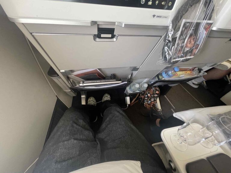 premium_economy_swiss_review2410