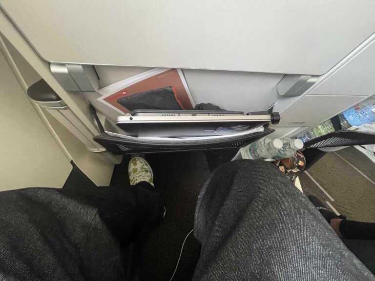 premium_economy_swiss_review2422