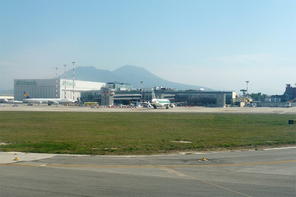 airport_naples
