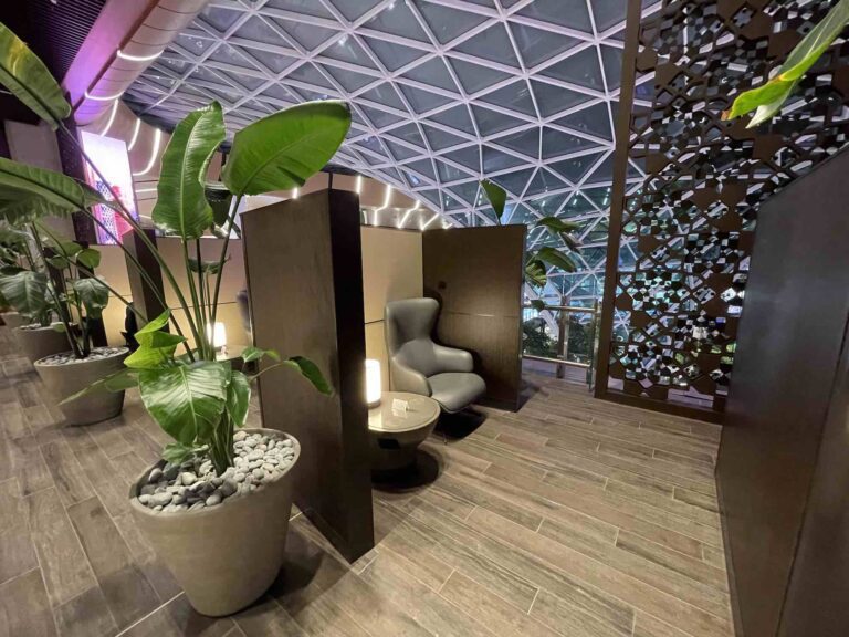 doha-qatar-business-lounge-retirement-garden-orchard4151