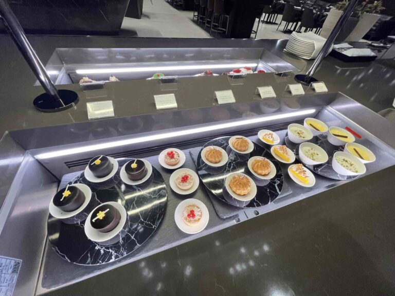 doha-qatar-business-lounge-retirement-garden-orchard4166